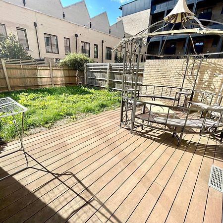 London Stratford Luxury House, 5 Minutes Walk Station, Westfield, 3 Bedrooms 3 Bathrooms, Reception, Garden, Parking Extérieur photo