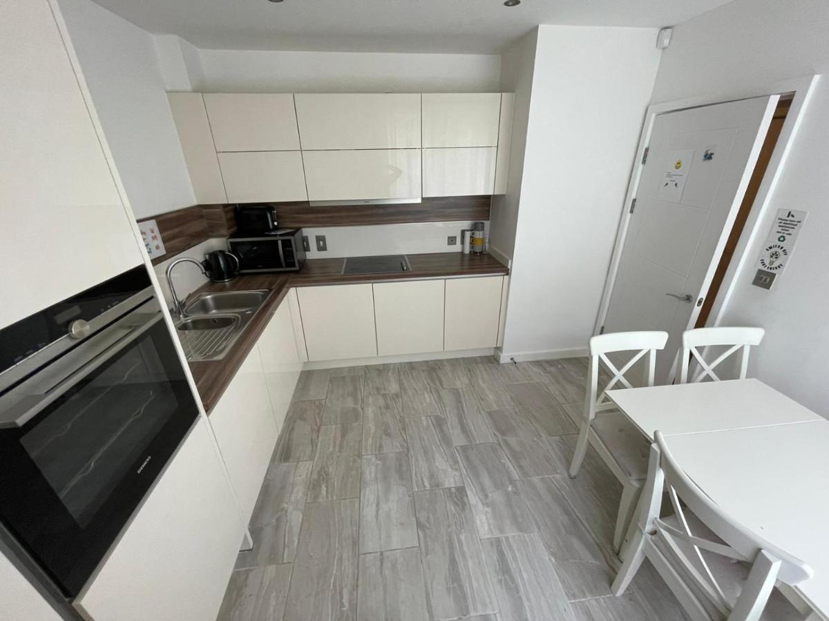 London Stratford Luxury House, 5 Minutes Walk Station, Westfield, 3 Bedrooms 3 Bathrooms, Reception, Garden, Parking Extérieur photo