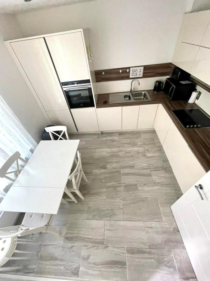 London Stratford Luxury House, 5 Minutes Walk Station, Westfield, 3 Bedrooms 3 Bathrooms, Reception, Garden, Parking Extérieur photo