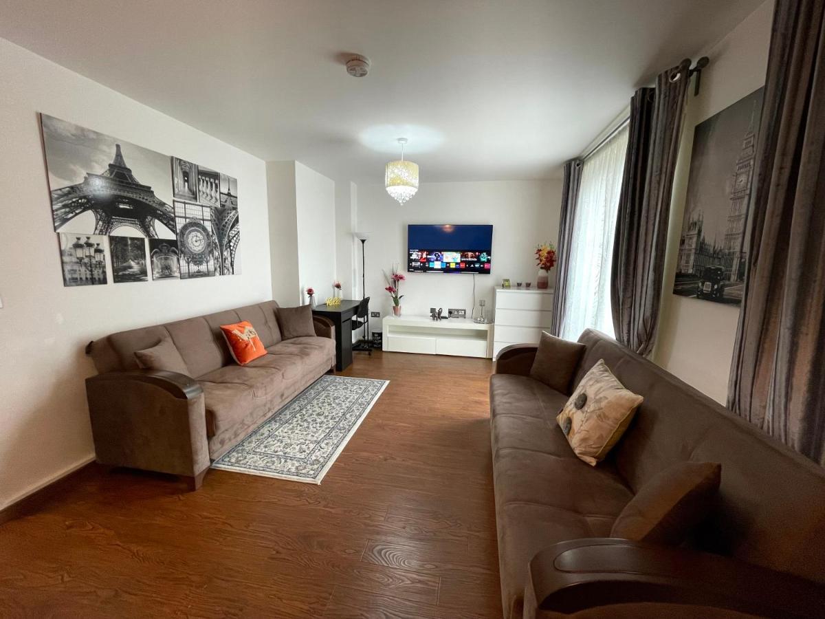 London Stratford Luxury House, 5 Minutes Walk Station, Westfield, 3 Bedrooms 3 Bathrooms, Reception, Garden, Parking Extérieur photo