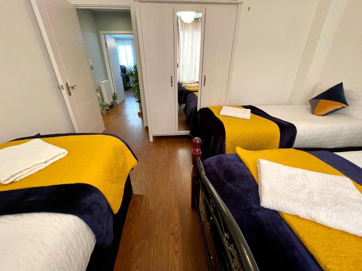 London Stratford Luxury House, 5 Minutes Walk Station, Westfield, 3 Bedrooms 3 Bathrooms, Reception, Garden, Parking Extérieur photo