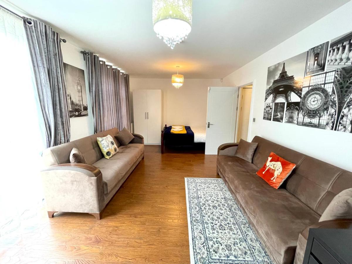 London Stratford Luxury House, 5 Minutes Walk Station, Westfield, 3 Bedrooms 3 Bathrooms, Reception, Garden, Parking Extérieur photo