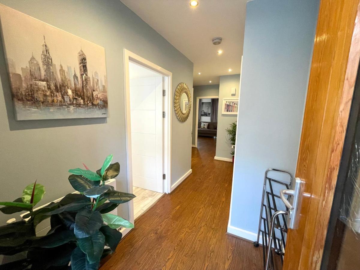 London Stratford Luxury House, 5 Minutes Walk Station, Westfield, 3 Bedrooms 3 Bathrooms, Reception, Garden, Parking Extérieur photo