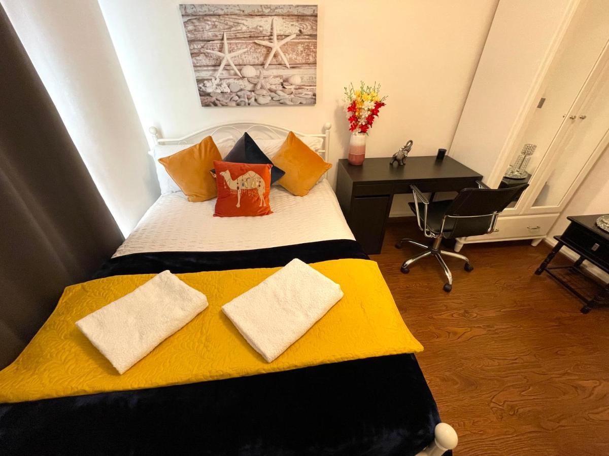 London Stratford Luxury House, 5 Minutes Walk Station, Westfield, 3 Bedrooms 3 Bathrooms, Reception, Garden, Parking Extérieur photo